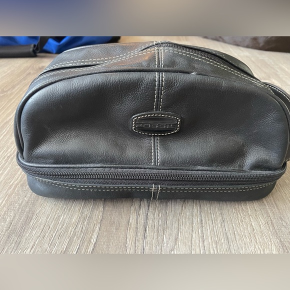Fossil Bags Fossil Mens Black Leather Shave Kit Toiletry Bag Poshmark